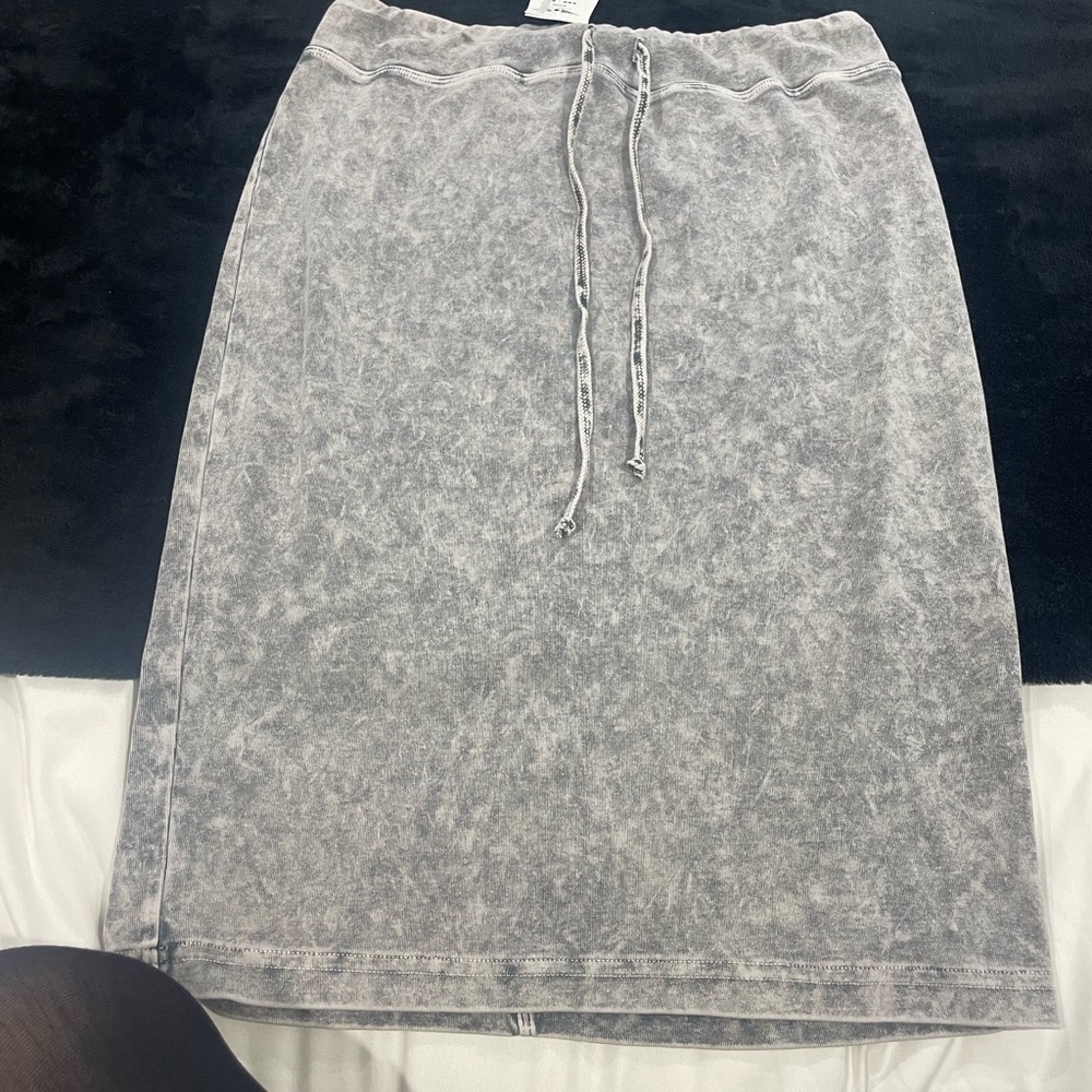 BRAND NEW hair tail pencil mini skirt NWT